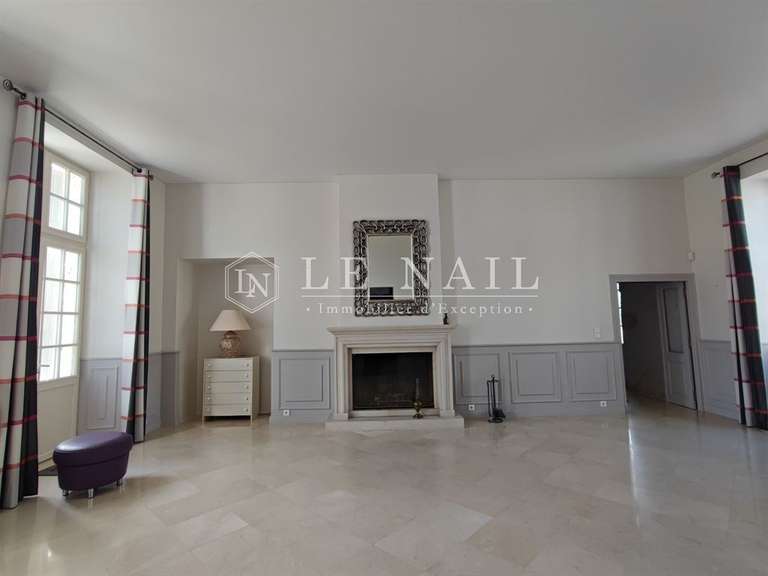 Château Orléans - 11 chambres - 827m²