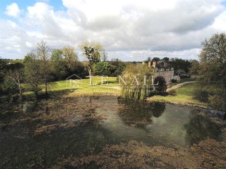 Château Orléans - 11 chambres - 827m²