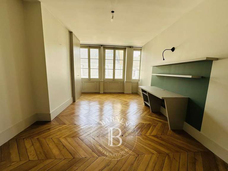 Hôtel particulier Orléans - 5 chambres - 243m²