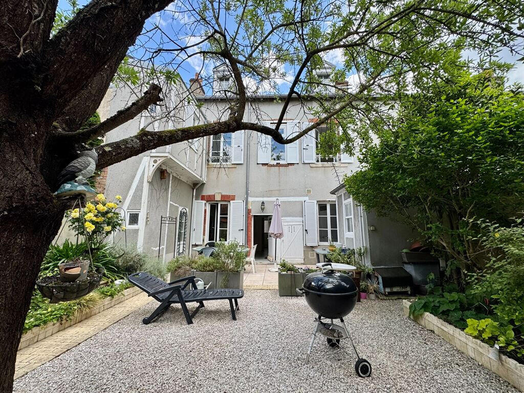 House Orléans