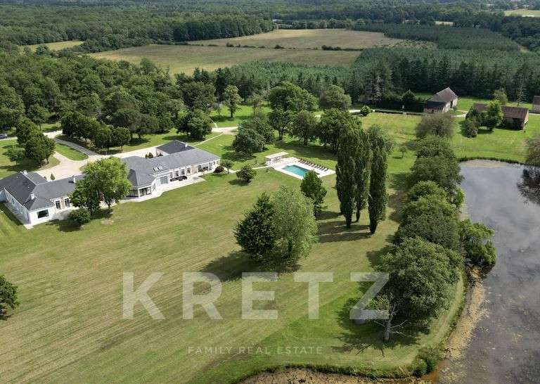 Maison Orléans - 10 chambres - 1000m²