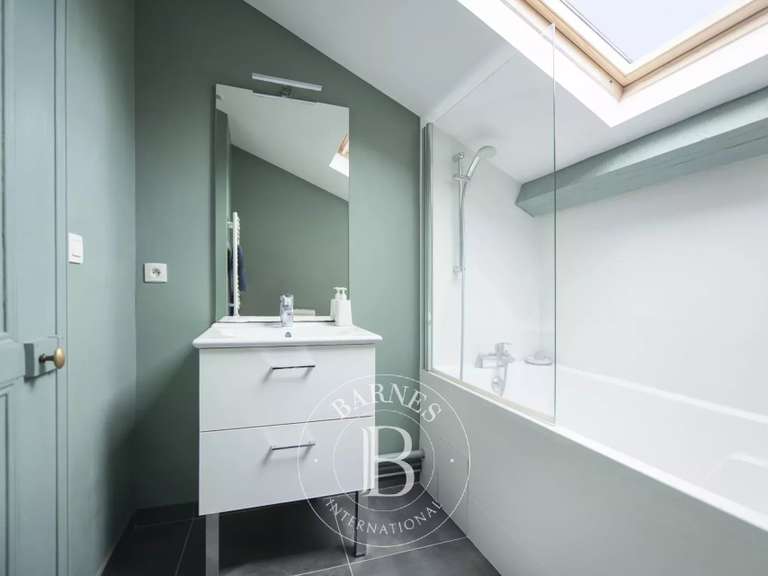 Maison Orléans - 5 chambres - 247m²