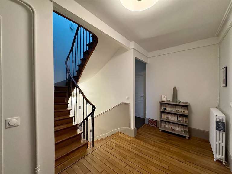 Maison Orléans - 4 chambres - 290m²