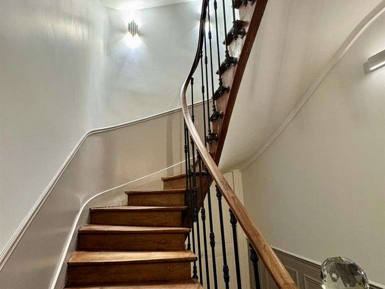 Maison Orléans - 4 chambres - 290m²