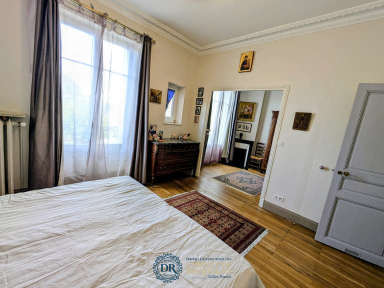 Maison Orléans - 6 chambres - 256m²