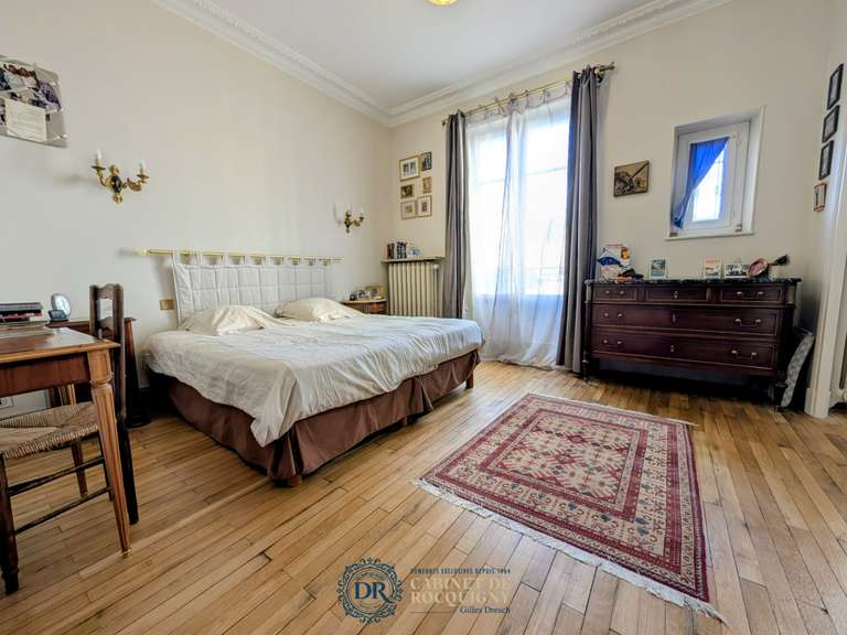 Maison Orléans - 6 chambres - 256m²