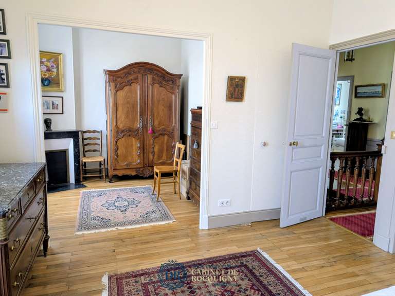 Maison Orléans - 6 chambres - 256m²