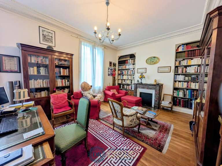 Maison Orléans - 6 chambres - 256m²