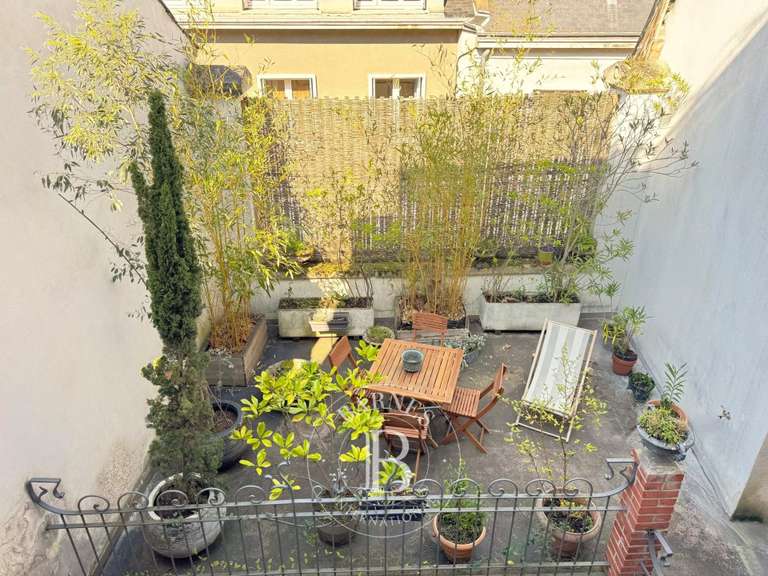 Maison Orléans - 5 chambres - 266m²