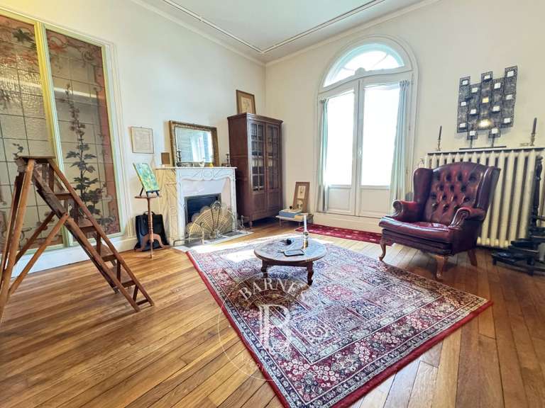 Maison Orléans - 5 chambres - 266m²