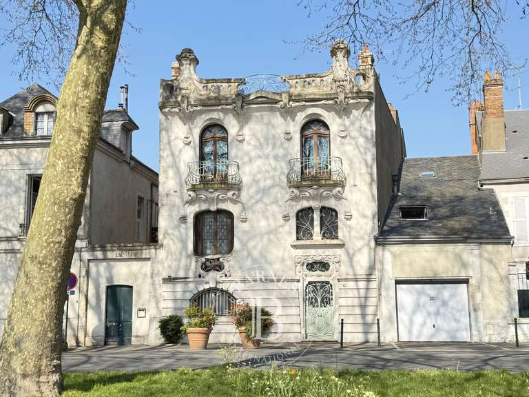 Maison Orléans - 5 chambres - 266m²