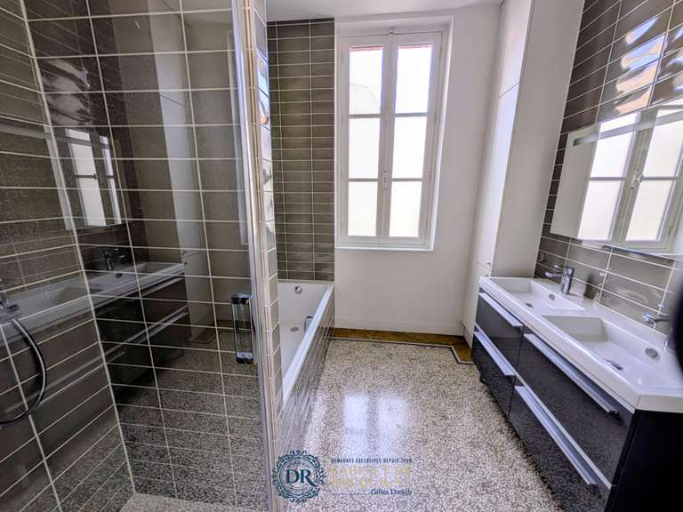 Maison Orléans - 5 chambres - 214m²