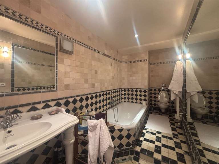 Maison Orléans - 3 chambres - 189m²