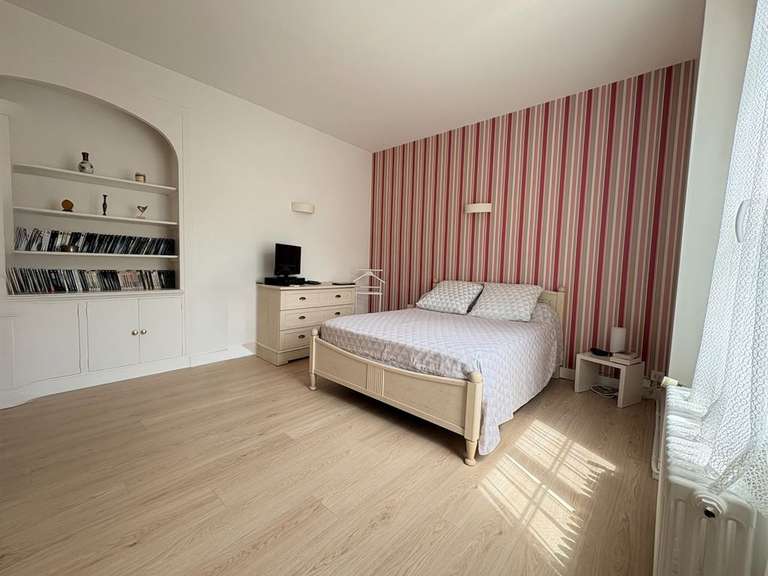 Maison Orléans - 4 chambres - 197m²