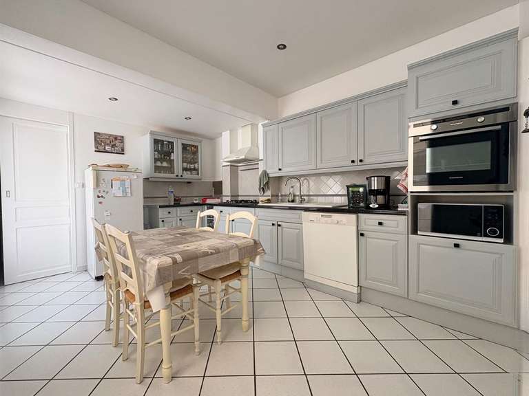 Maison Orléans - 4 chambres - 197m²