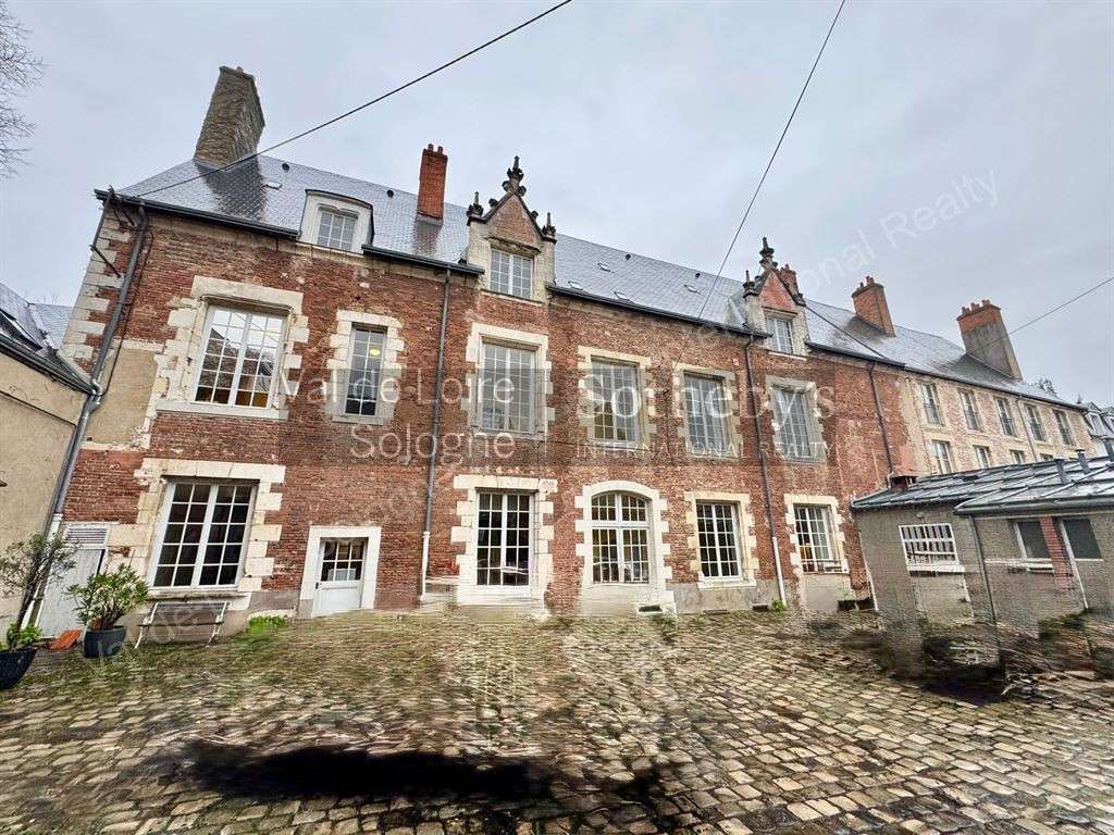 Maison Orléans