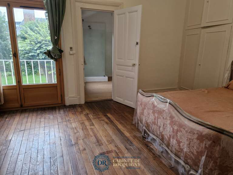 Maison Orléans - 7 chambres - 268m²