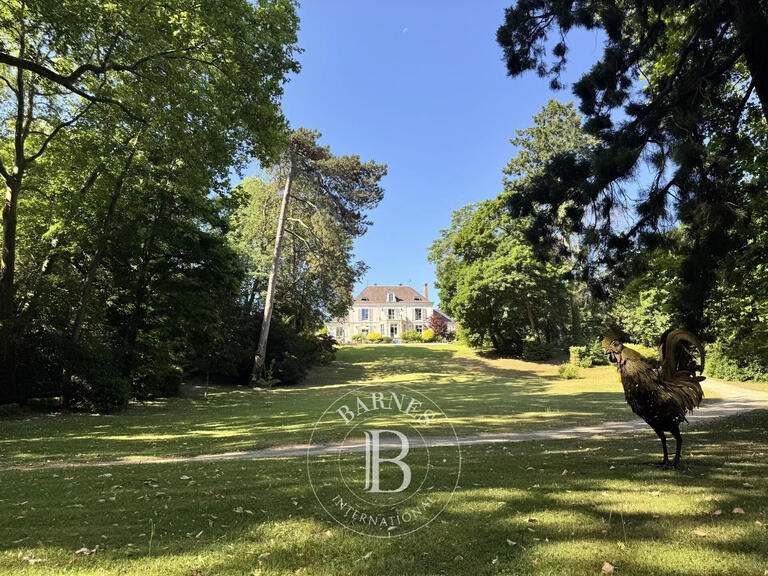 Propriété Orléans - 6 chambres - 363m²