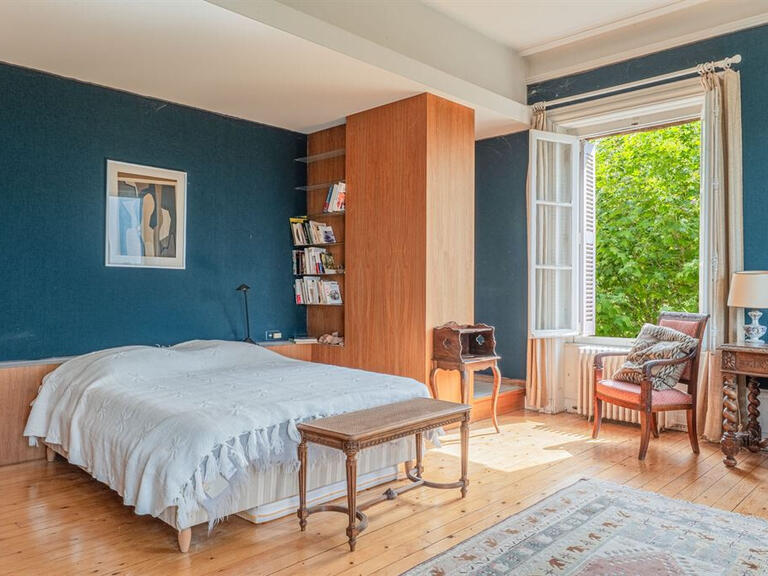 Maison Orliénas - 8 chambres - 522m²