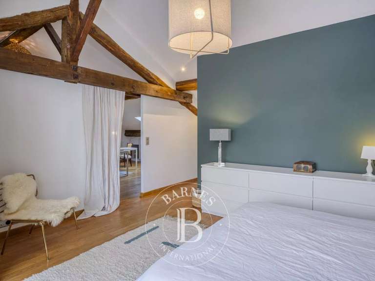 Maison Ornex - 4 chambres - 322m²