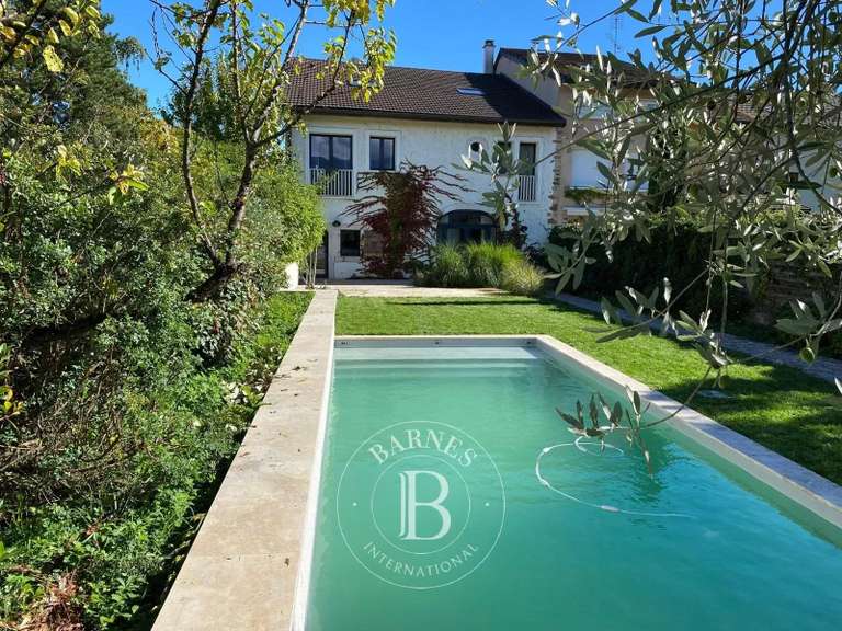 Maison Ornex - 4 chambres - 322m²