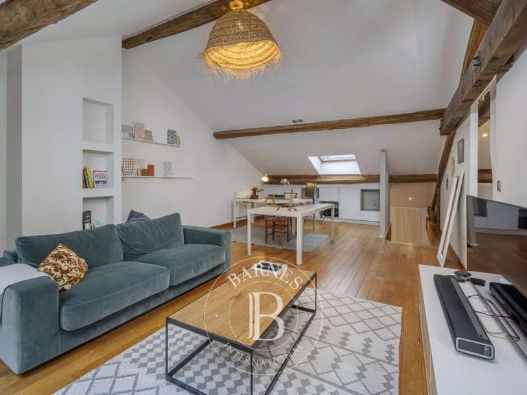 Maison Ornex - 4 chambres - 322m²