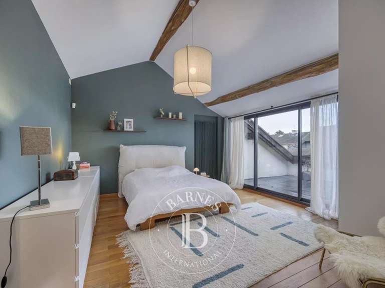 Maison Ornex - 4 chambres - 322m²