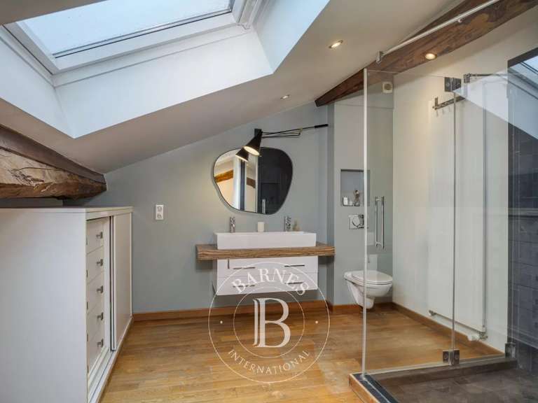 Maison Ornex - 4 chambres - 322m²