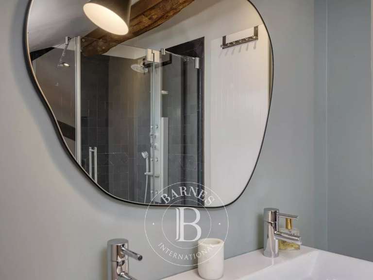 Maison Ornex - 4 chambres - 322m²