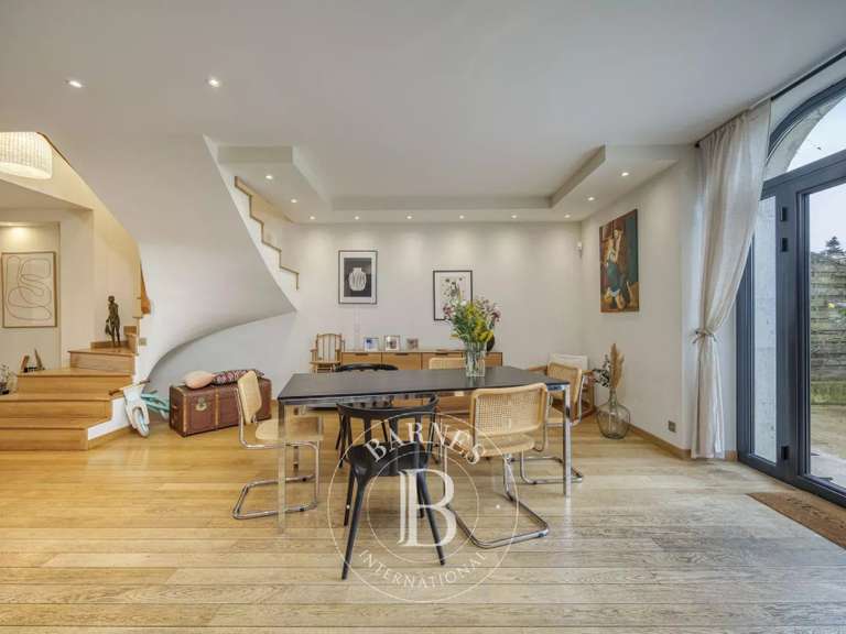 Maison Ornex - 4 chambres - 322m²