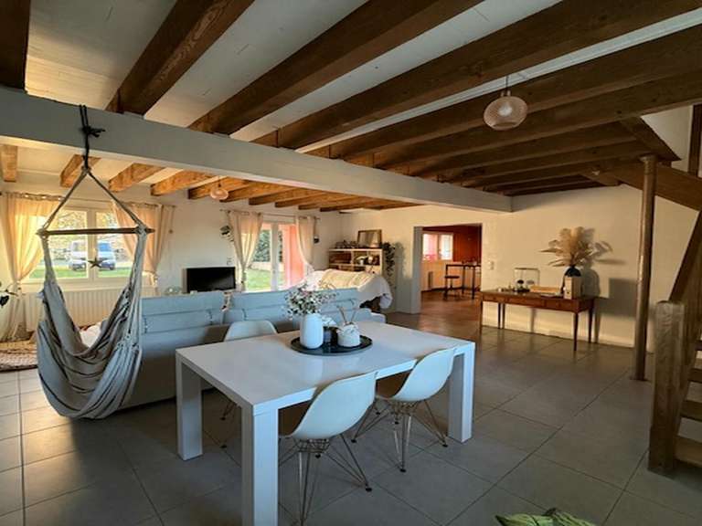 Propriété Orsans - 9 chambres - 342m²