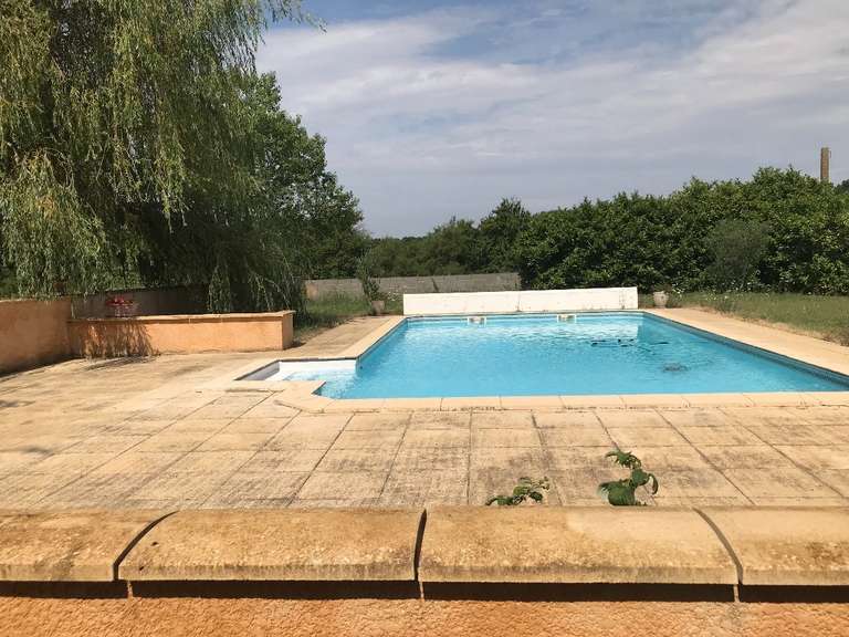 Propriété Orsans - 9 chambres - 342m²