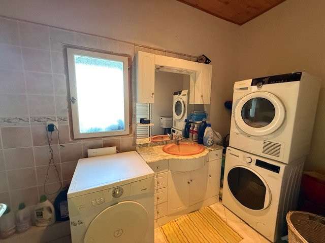 Propriété Orsans - 9 chambres - 342m²
