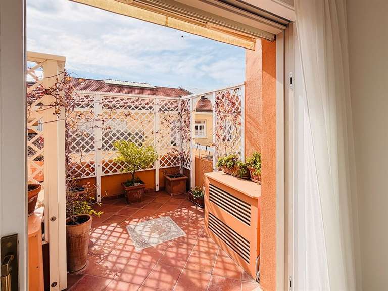 Appartement Orthez - 5 chambres - 510m²