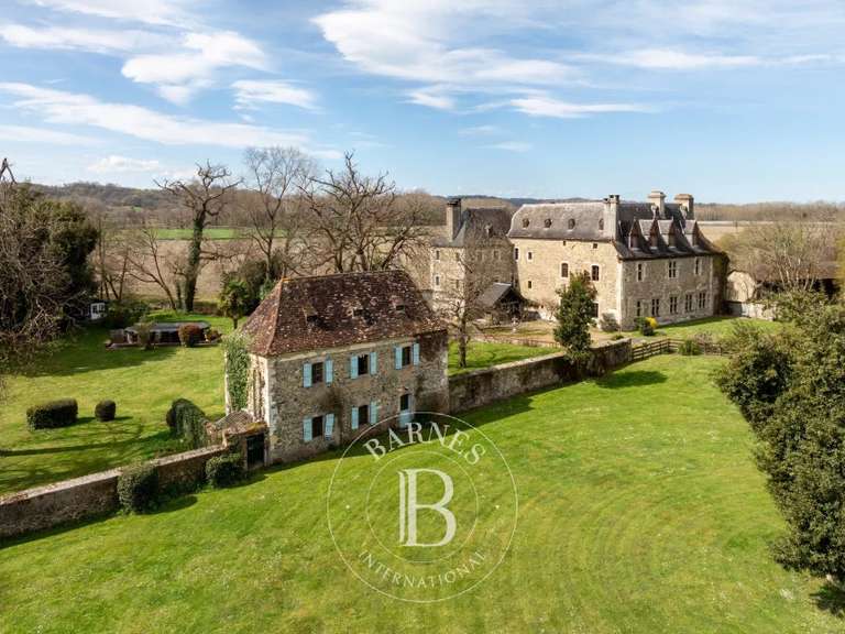 Château Orthez - 10 chambres - 640m²
