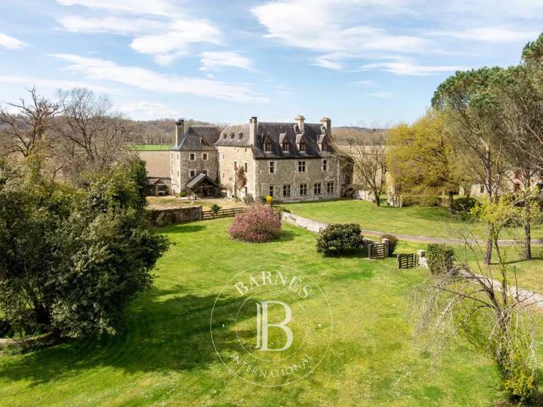 Château Orthez - 10 chambres - 640m²