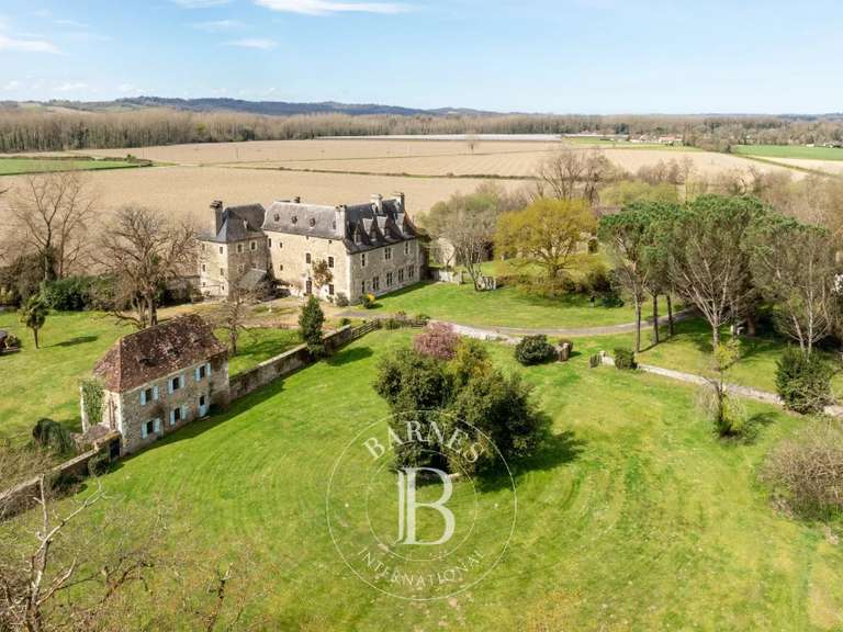 Château Orthez - 10 chambres - 640m²