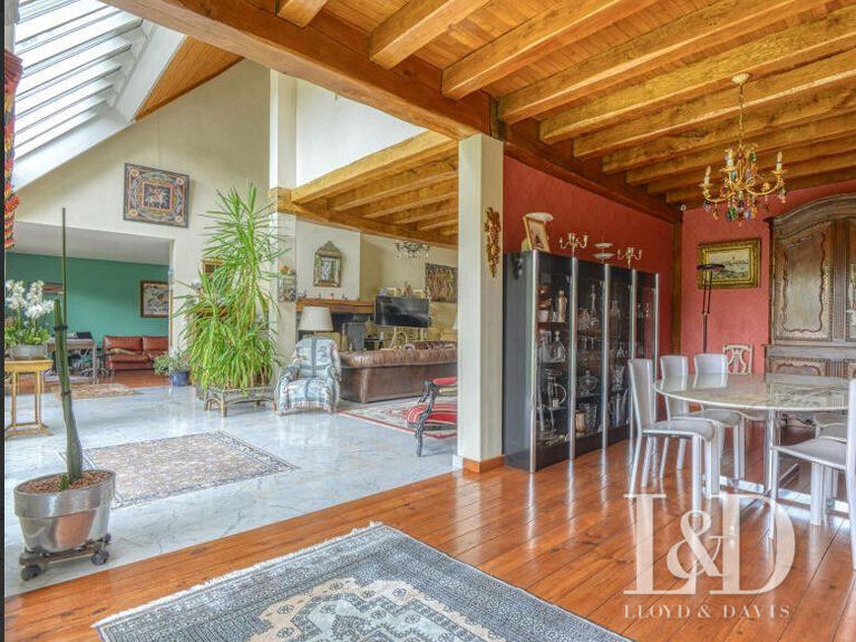 House Orvault - 4 bedrooms - 281m²