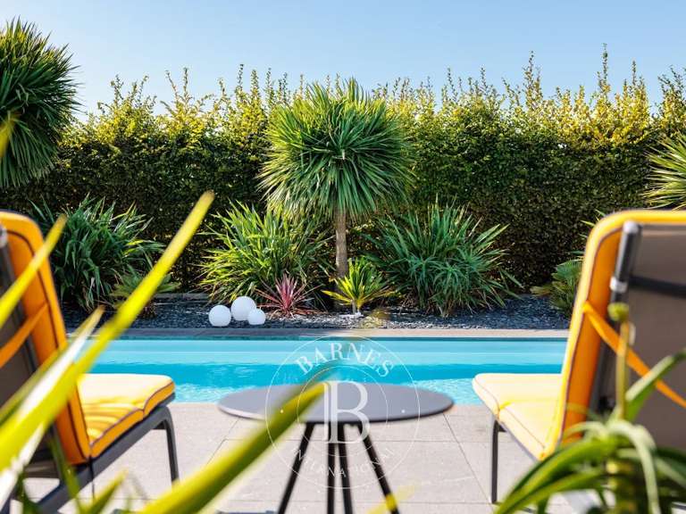 Maison Orvault - 5 chambres - 304m²