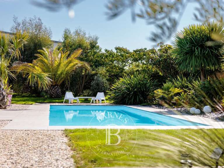 Maison Orvault - 5 chambres - 304m²