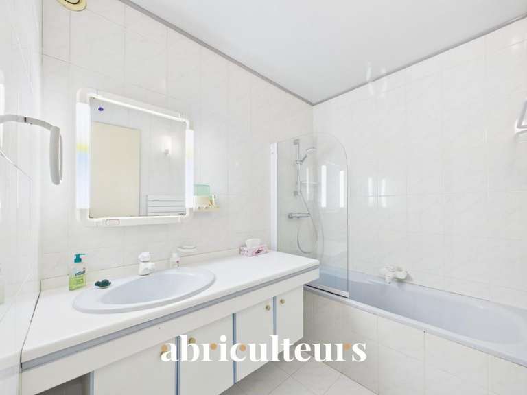Maison Orvault - 5 chambres - 204m²