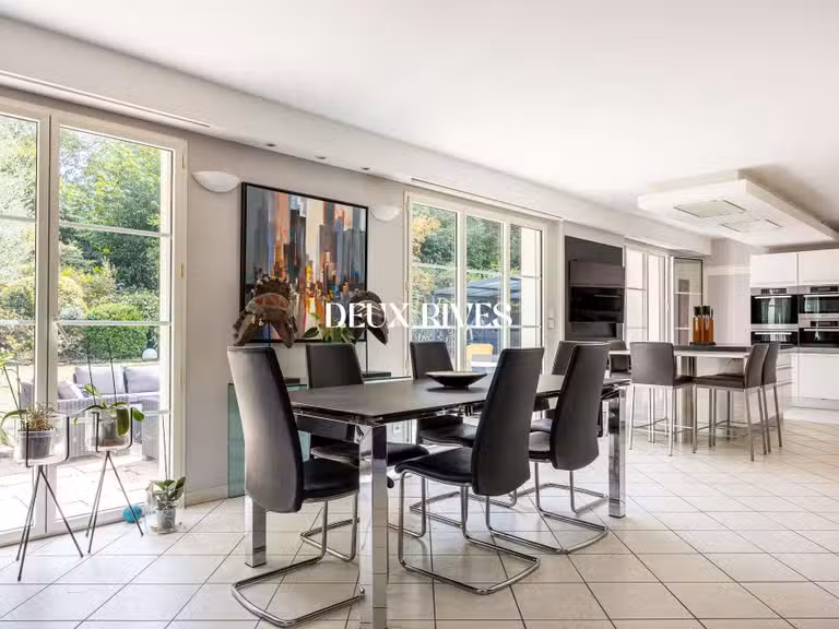 House Orvault - 5 bedrooms