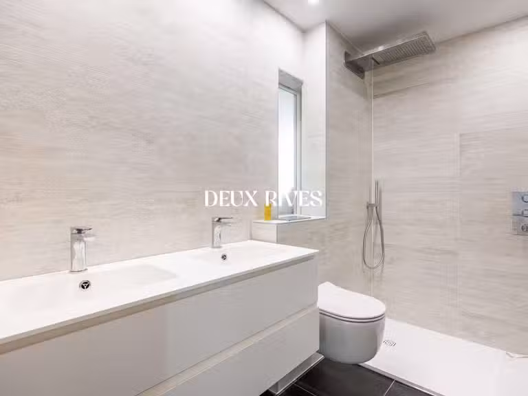 House Orvault - 5 bedrooms