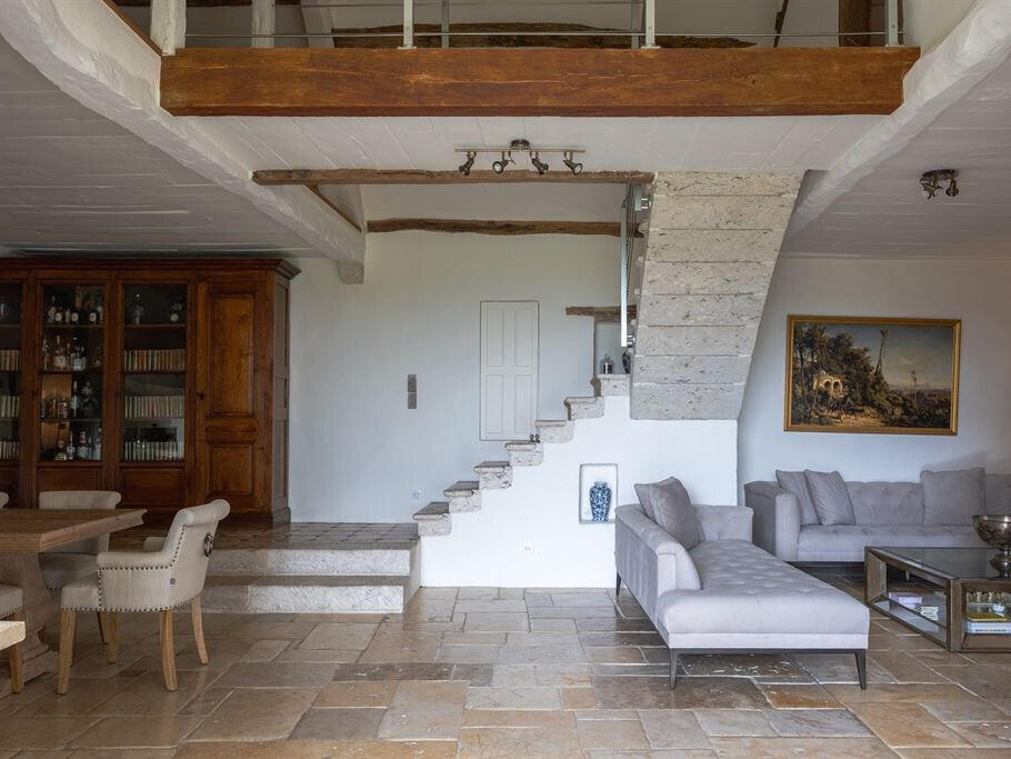 Maison Oucques la Nouvelle