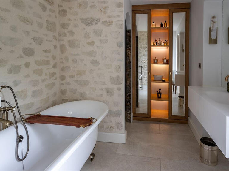Maison Oucques la Nouvelle - 4 chambres - 365m²