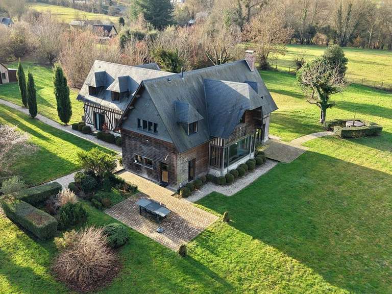 House Ouilly-du-Houley - 4 bedrooms - 265m²