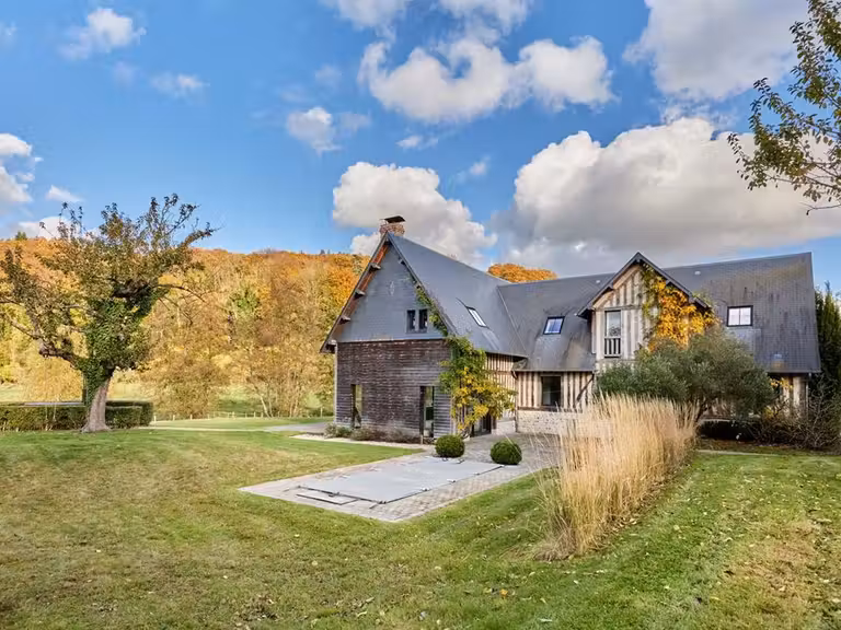 House Ouilly-du-Houley - 4 bedrooms - 265m²