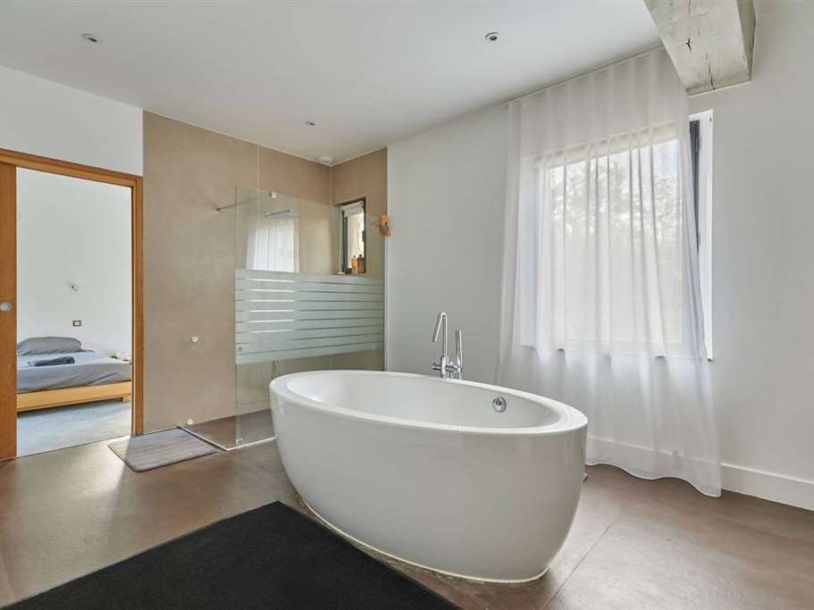 House Ouilly-du-Houley