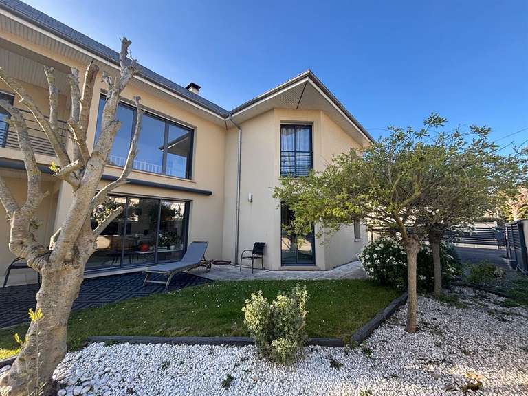 House Ouistreham - 4 bedrooms - 171m²