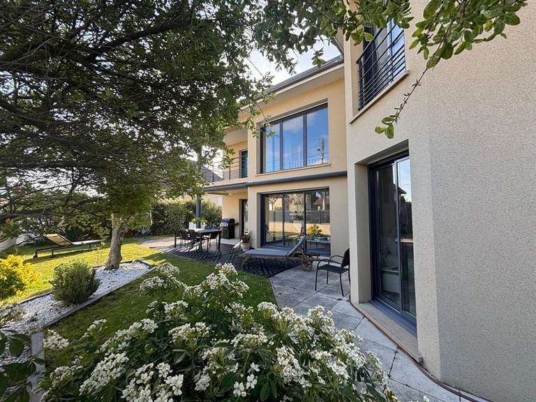 House Ouistreham - 4 bedrooms - 171m²